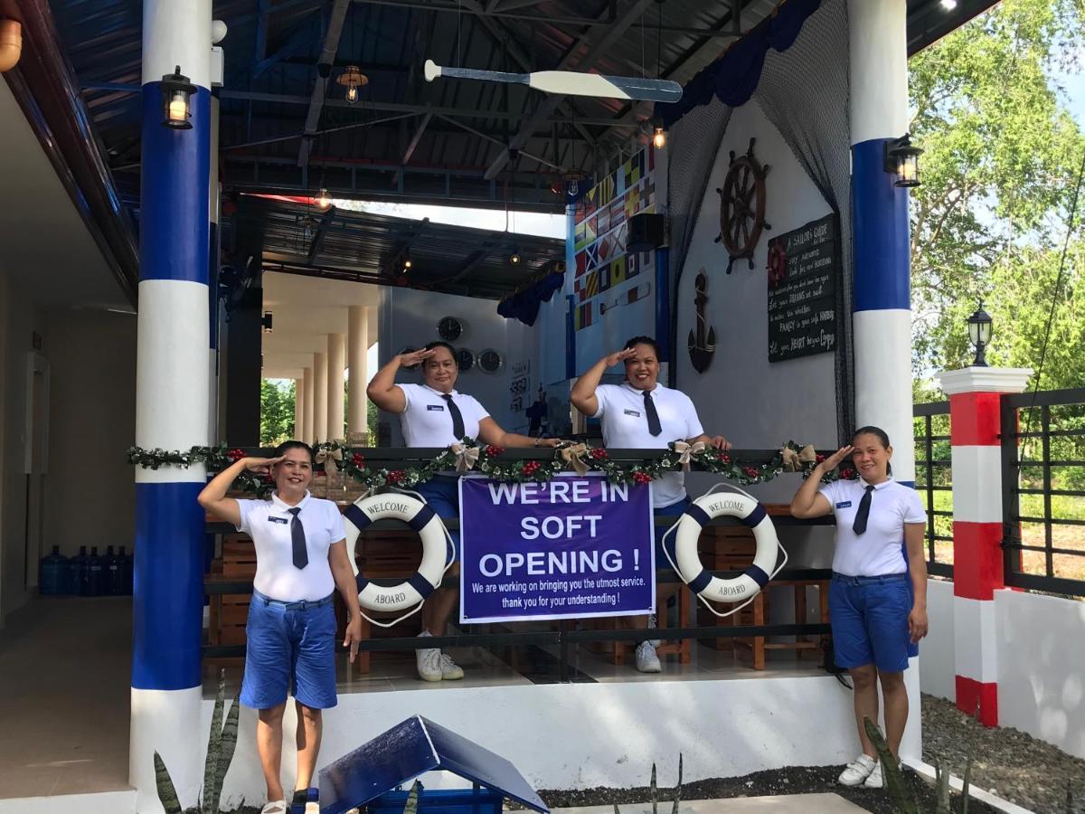 Anchorage Inn Moalboal Bagian luar foto