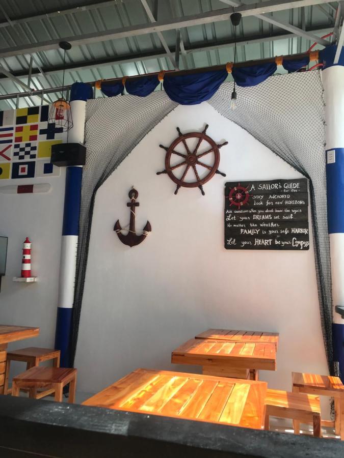 Anchorage Inn Moalboal Bagian luar foto