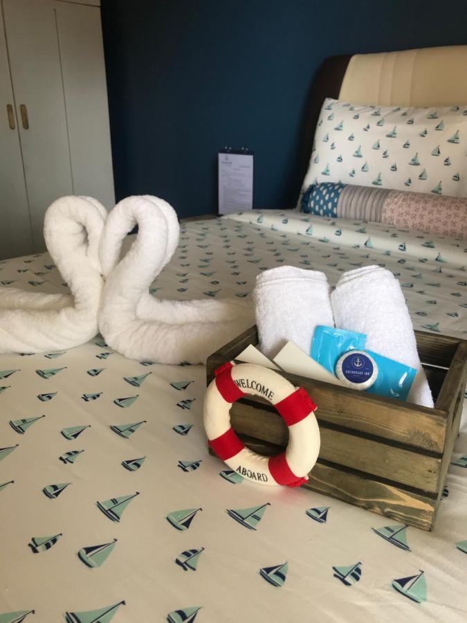 Anchorage Inn Moalboal Bagian luar foto